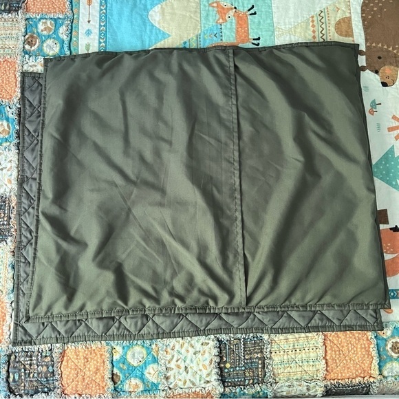 Grey Standard Quilted Pillow shams (Set of 2) - Picture 4 of 9